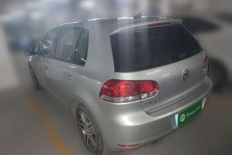 Used Volkswagen Golf 2010 1.4 TSI Automatic Luxury Model Rear Left 45 Deg