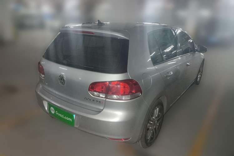 Used Volkswagen Golf 2010 1.4 TSI Automatic Luxury Model Rear Right 45 Deg