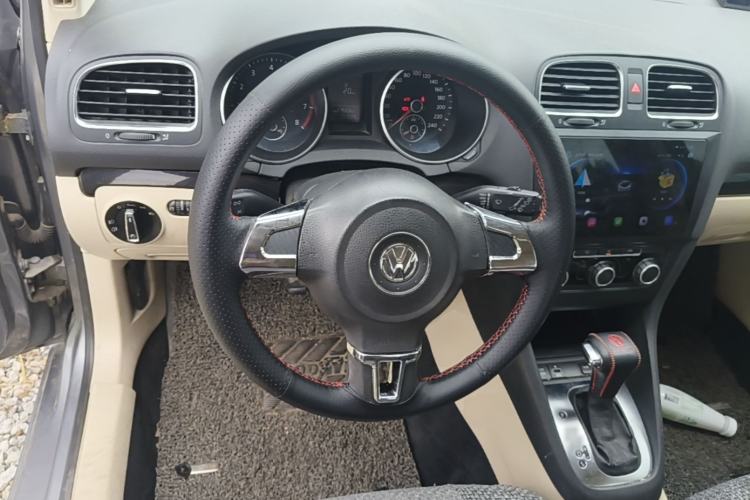 Used Volkswagen Golf 2010 1.4 TSI Automatic Comfort Model Steering Wheel
