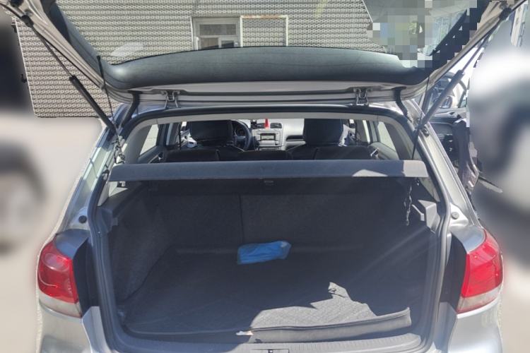Used Volkswagen Golf 2010 1.4 TSI Automatic Comfort Model Trunk