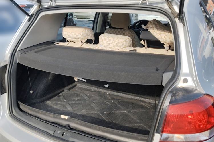 Used Volkswagen Golf 2010 1.6 Automatic Comfort Edition Trunk