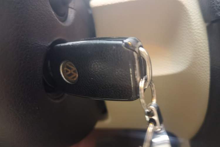Used Volkswagen Golf 2010 1.6 Automatic Comfort Edition Vehicle Key