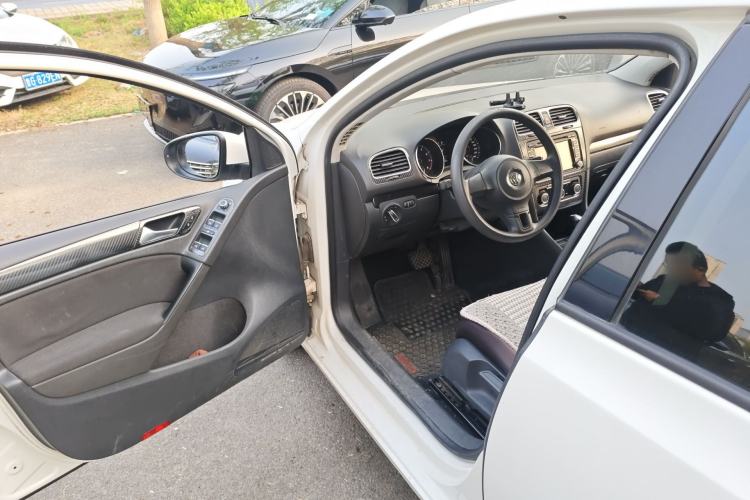 Used Volkswagen Golf 2010 1.4 TSI Automatic Comfort Model Driver Seat