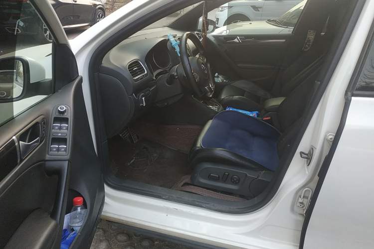 Used Volkswagen Golf 2010 2.0 TSI GTI Driver Seat