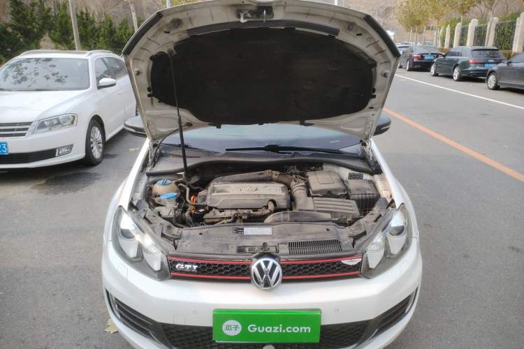 Used Volkswagen Golf 2010 2.0 TSI GTI Engine Bay