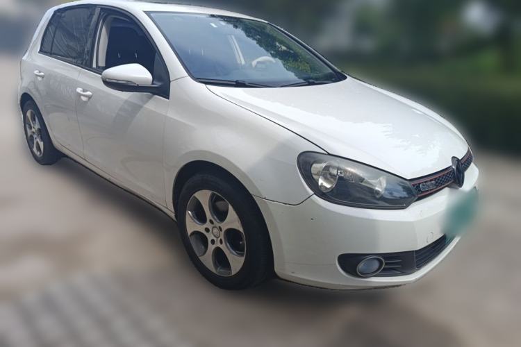 Used Volkswagen Golf 2010 1.4 TSI Automatic Comfort Model Front Right 45 Deg