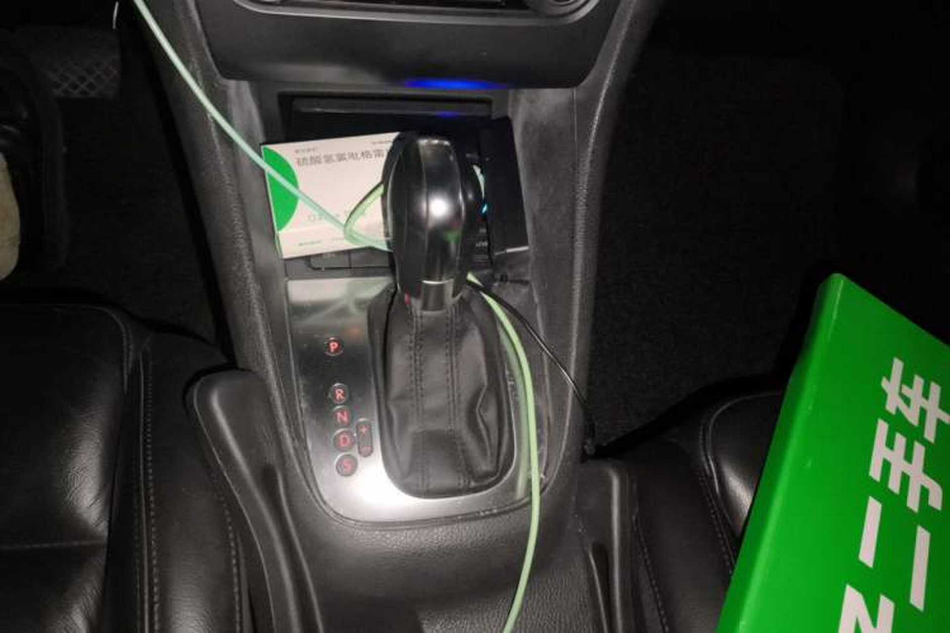 Used Volkswagen Golf 2010 1.4 TSI Automatic Luxury Model Gear Lever