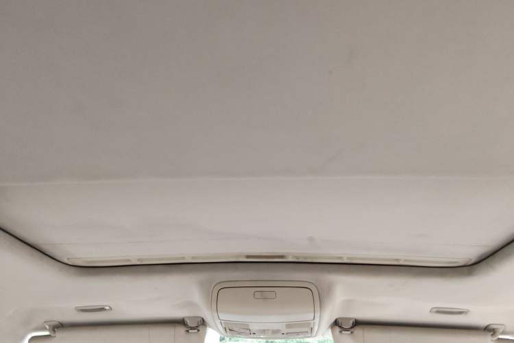 Used Volkswagen Golf 2010 1.4 TSI Automatic Comfort Model Headliner