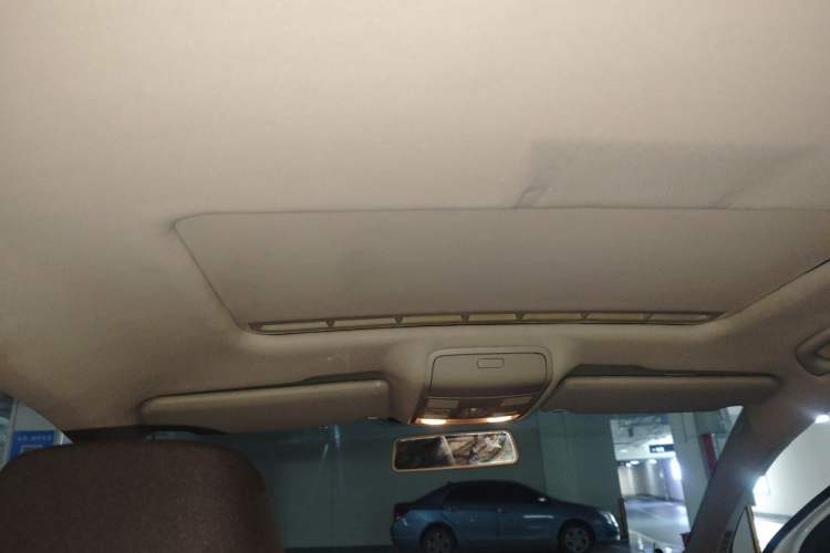 Used Volkswagen Golf 2010 1.6 Automatic Comfort Edition Headliner