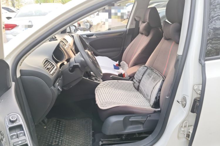 Used Volkswagen Golf 2010 1.4 TSI Automatic Comfort Model Left Front Seat