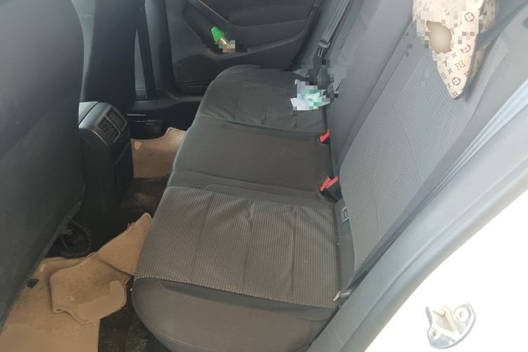 Used Volkswagen Golf 2010 1.6 Manual Comfort Version Left Rear Seat