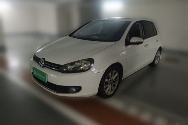 Ojetý Volkswagen Golf 2010 1.6 Automatic Comfort Edition