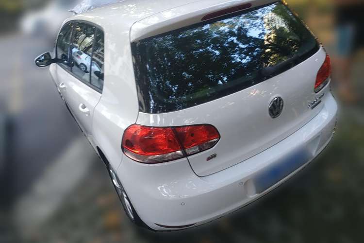 Used Volkswagen Golf 2010 1.4 TSI Automatic Comfort Model Rear Left 45 Deg