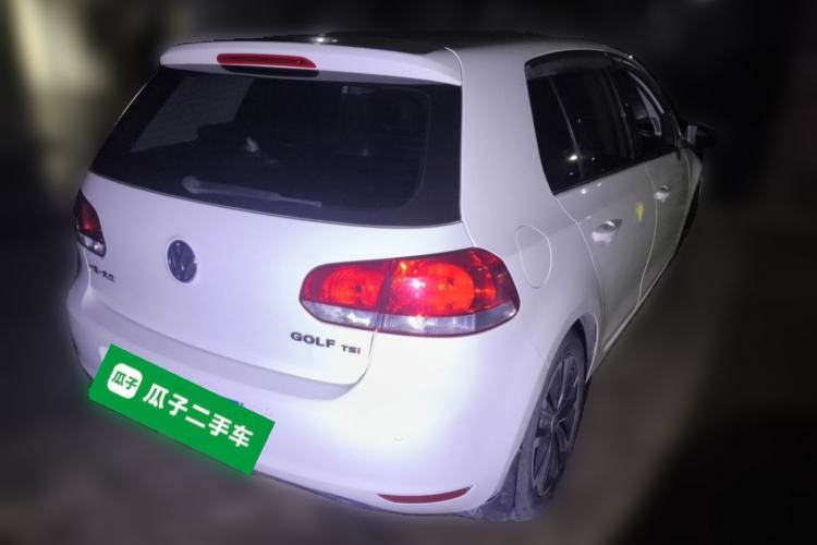 Used Volkswagen Golf 2010 1.4 TSI Automatic Luxury Model Rear Right 45 Deg