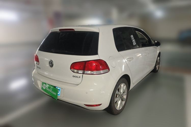 Used Volkswagen Golf 2010 1.6 Automatic Comfort Edition Rear Right 45 Deg