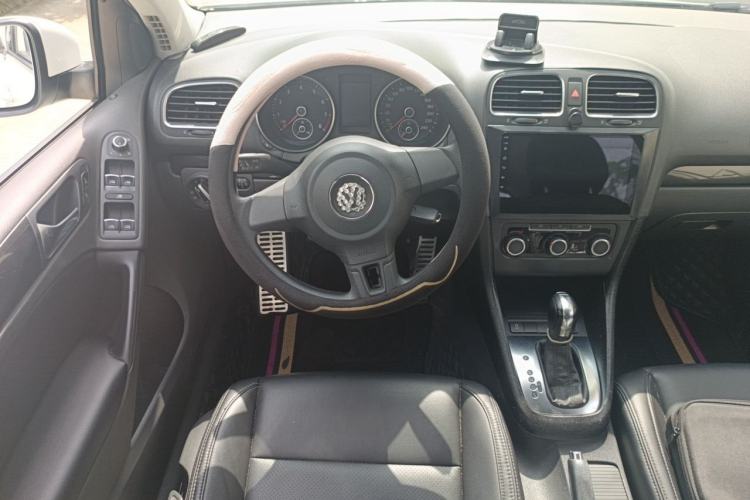 Used Volkswagen Golf 2010 1.4 TSI Automatic Comfort Model Steering Wheel