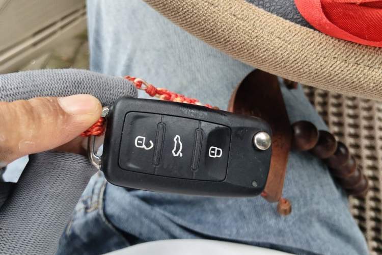 Used Volkswagen Golf 2010 1.4 TSI Automatic Comfort Model Vehicle Key