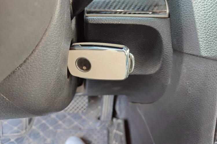 Used Volkswagen Golf 2010 1.4 TSI Automatic Comfort Model Vehicle Key