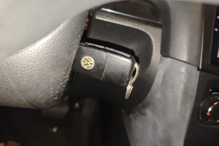 Used Volkswagen Golf 2010 1.6 Automatic Comfort Edition Vehicle Key