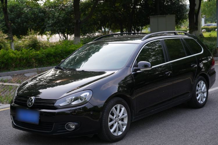 Used Volkswagen Golf 2011 1.4 TSI Luxury Touring Edition Guazi used car, China used car export, Used car for sale, Used  cars, Cheapest cars for sale