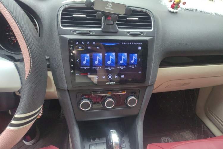 Used Volkswagen Golf 2011 1.4 TSI Automatic Comfort Model Audio And AC Panel