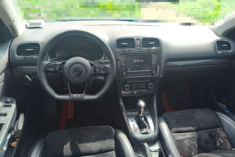 Used Volkswagen Golf 2011 1.4 TSI Comfort Travel Edition Center Console