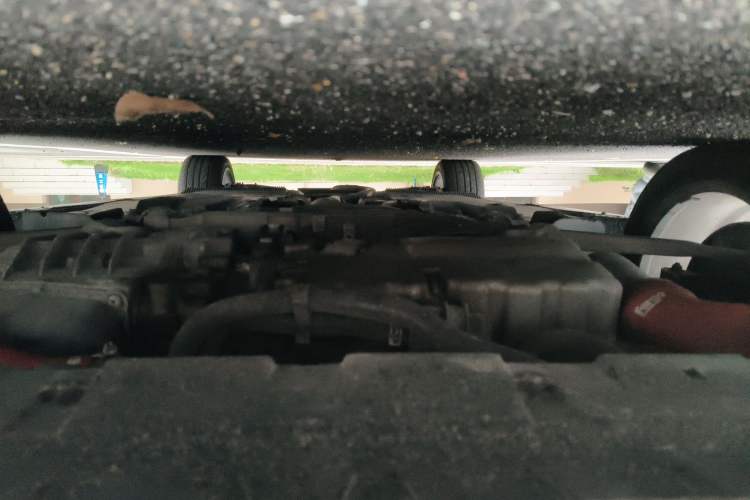 Used Volkswagen Golf 2011 2.0 TSI R Chassis Front
