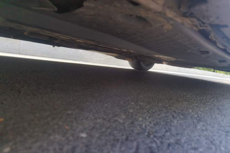 Used Volkswagen Golf 2011 2.0 TSI R Chassis Front Left
