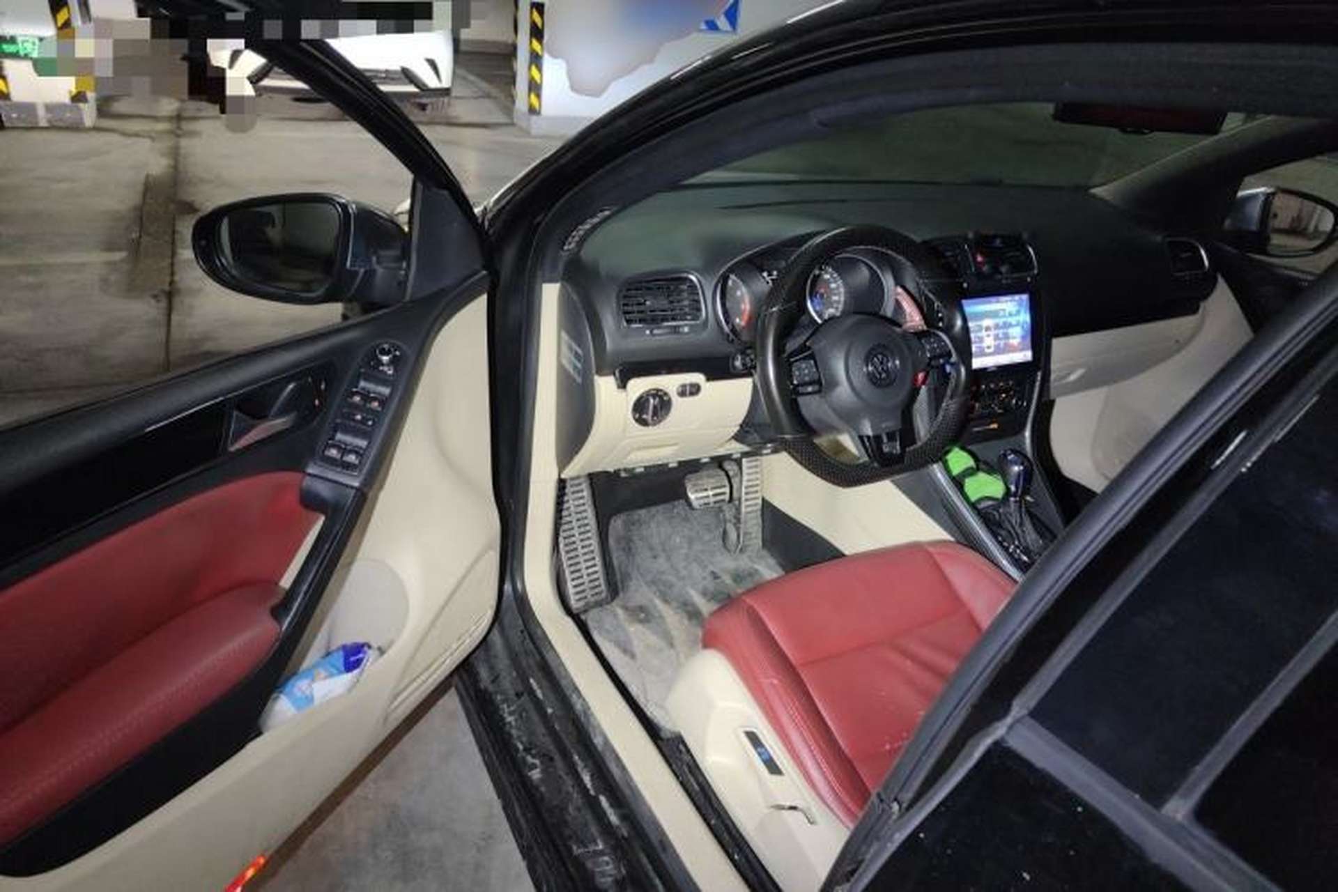 Used Volkswagen Golf 2011 2.0 TSI R Driver Seat