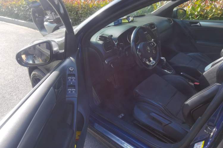 Used Volkswagen Golf 2011 2.0 TSI R Driver Seat
