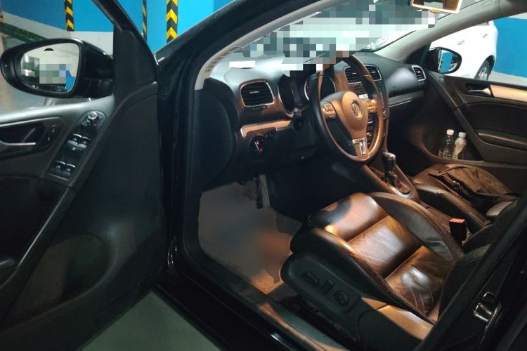 Used Volkswagen Golf 2011 1.4 TSI Automatic Luxury Edition Driver Seat