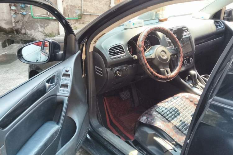 Used Volkswagen Golf 2011 1.4 TSI Automatic Comfort Model Driver Seat
