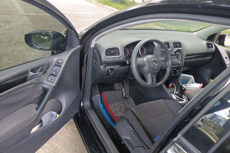 Used Volkswagen Golf 2011 1.4 TSI Automatic Comfort Model Driver Seat