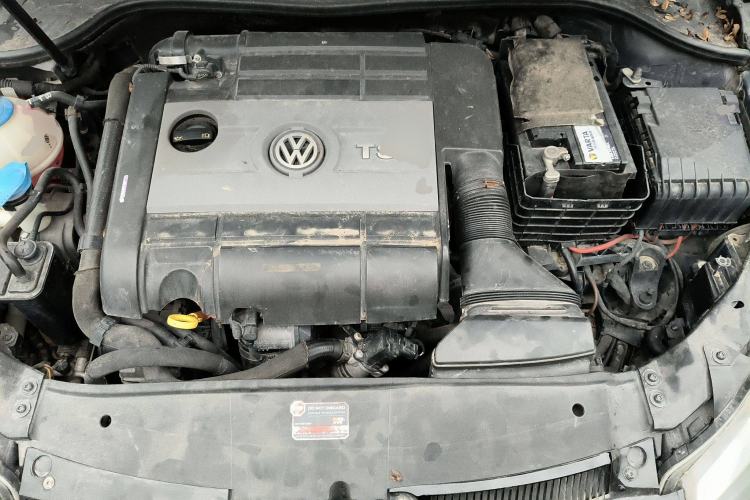 Used Volkswagen Golf 2011 2.0 TSI R Engine Bay