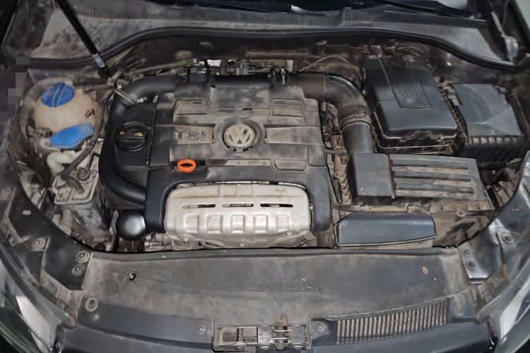 Used Volkswagen Golf 2011 1.4 TSI Luxury Touring Edition Engine Bay