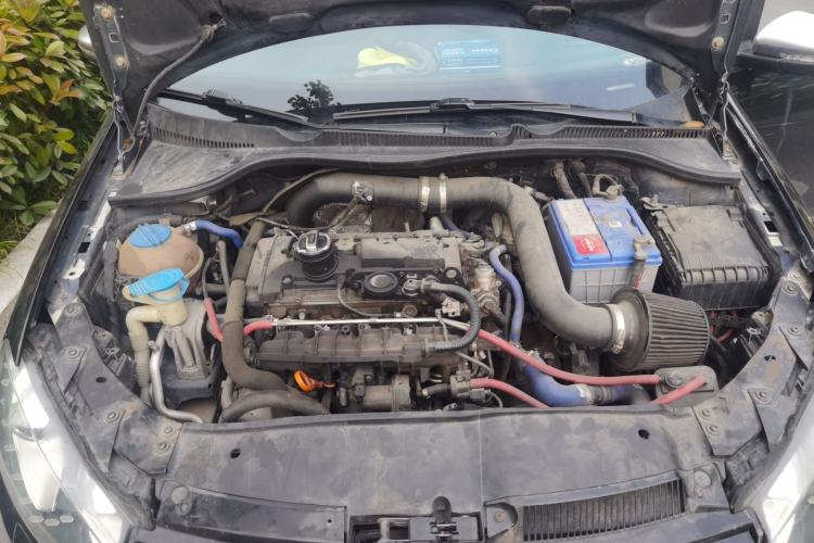 Used Volkswagen Golf 2011 2.0 TSI R Engine Bay