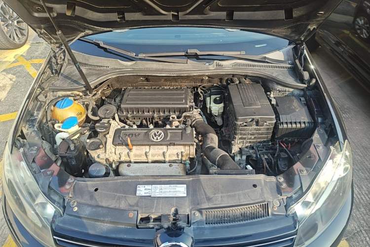 Used Volkswagen Golf 2011 1.6L Automatic Comfort Model Engine Bay
