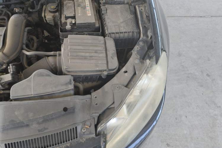 Used Volkswagen Golf 2011 1.4 TSI Automatic Comfort Model Engine Bay Left
