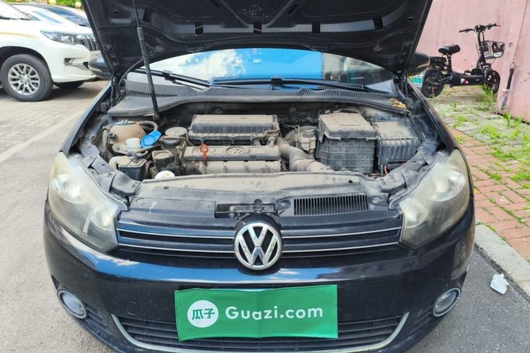 Used Volkswagen Golf 2011 1.6 Manual Comfort Model Engine Bay