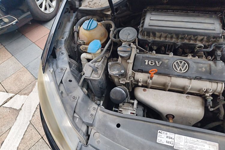 Used Volkswagen Golf 2011 1.6L Automatic Comfort Model Engine Bay Right