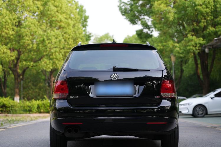 Used Volkswagen Golf 2011 1.4 TSI Luxury Touring Edition Exterior 4