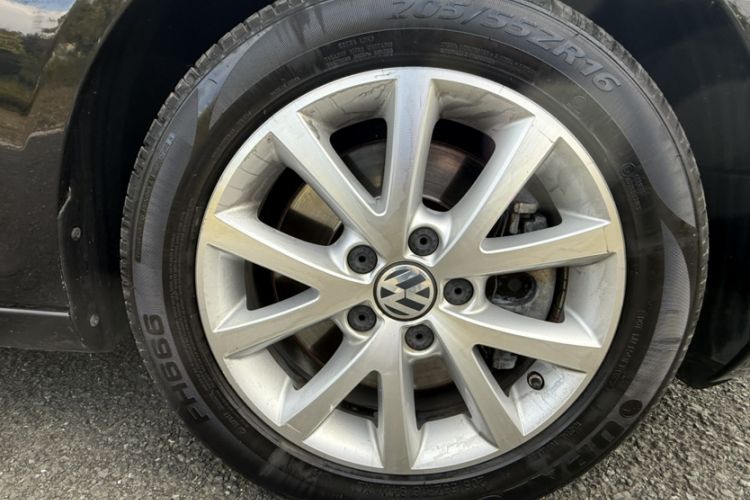 Used Volkswagen Golf 2011 1.4 TSI Luxury Touring Edition Exterior 6