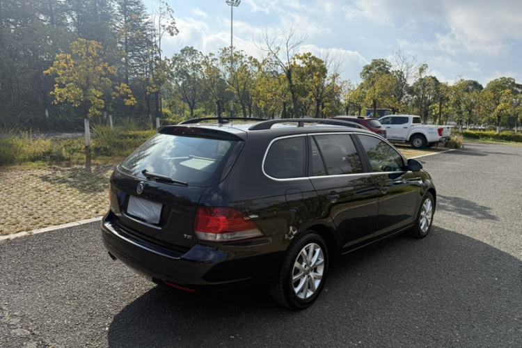 Used Volkswagen Golf 2011 1.4 TSI Luxury Touring Edition Exterior 7