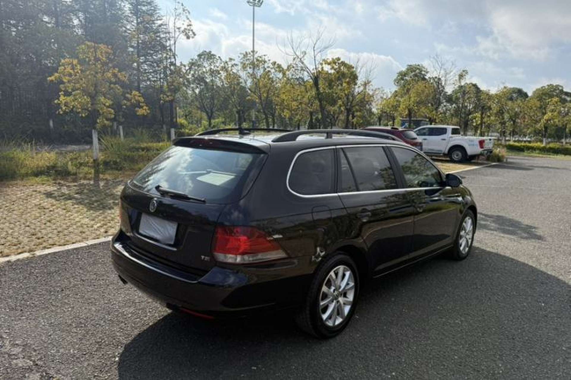 Used Volkswagen Golf 2011 1.4 TSI Luxury Touring Edition Exterior 7