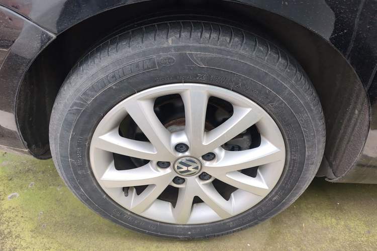 Used Volkswagen Golf 2011 1.4 TSI Comfort Travel Edition Exterior 8