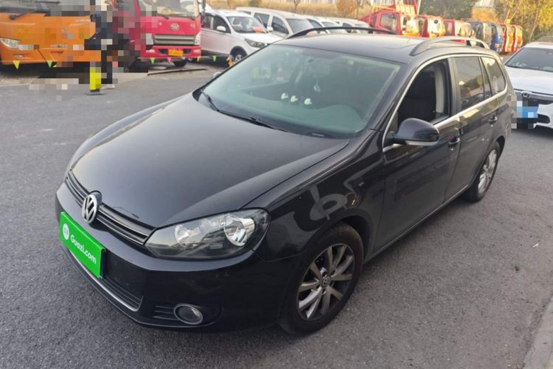 Used Volkswagen Golf 2011 1.4 TSI Comfort Travel Edition Front Left 45 Deg