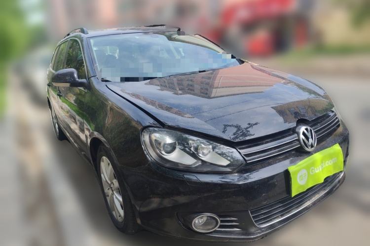 Used Volkswagen Golf 2011 1.4 TSI Luxury Touring Edition Front Right 45 Deg