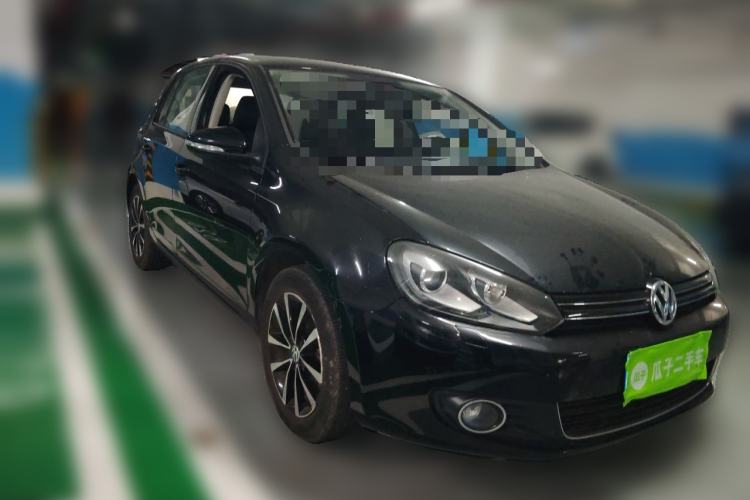 Used Volkswagen Golf 2011 1.4 TSI Automatic Luxury Edition Front Right 45 Deg