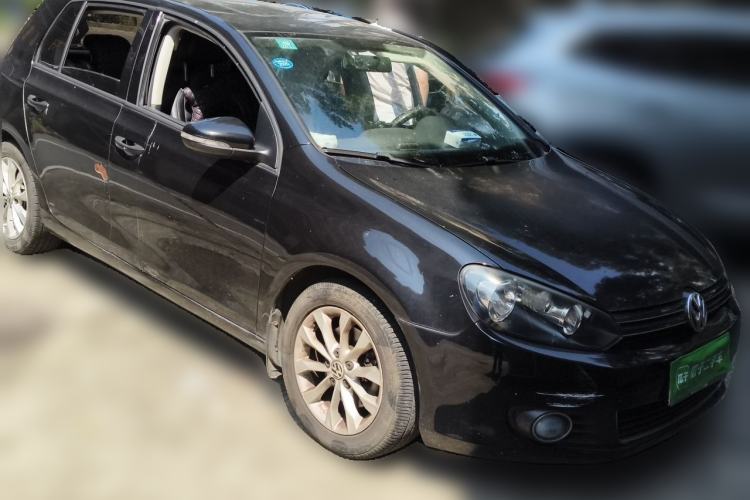 Used Volkswagen Golf 2011 1.4 TSI Automatic Comfort Model Front Right 45 Deg