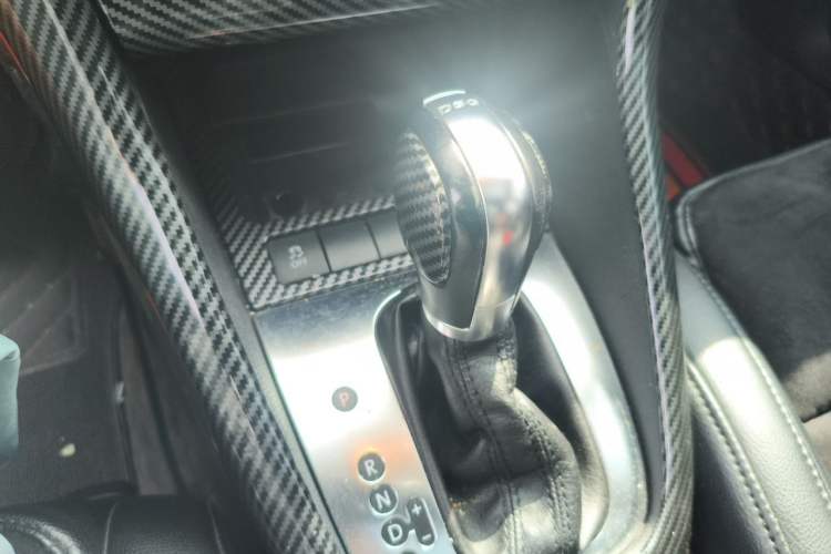 Used Volkswagen Golf 2011 1.4 TSI Comfort Travel Edition Gear Lever